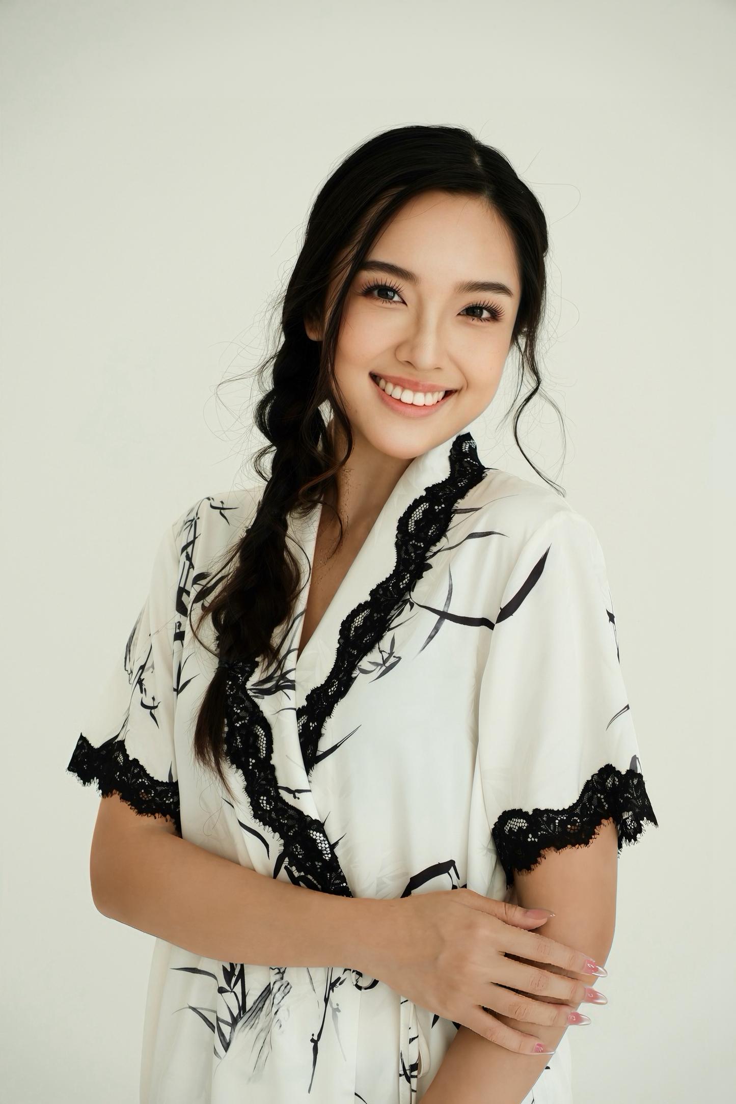 LUNAR Bamboo Print Lace-Trim Kimono Set